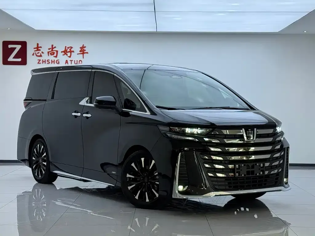 Toyota Vellfire — фото 4