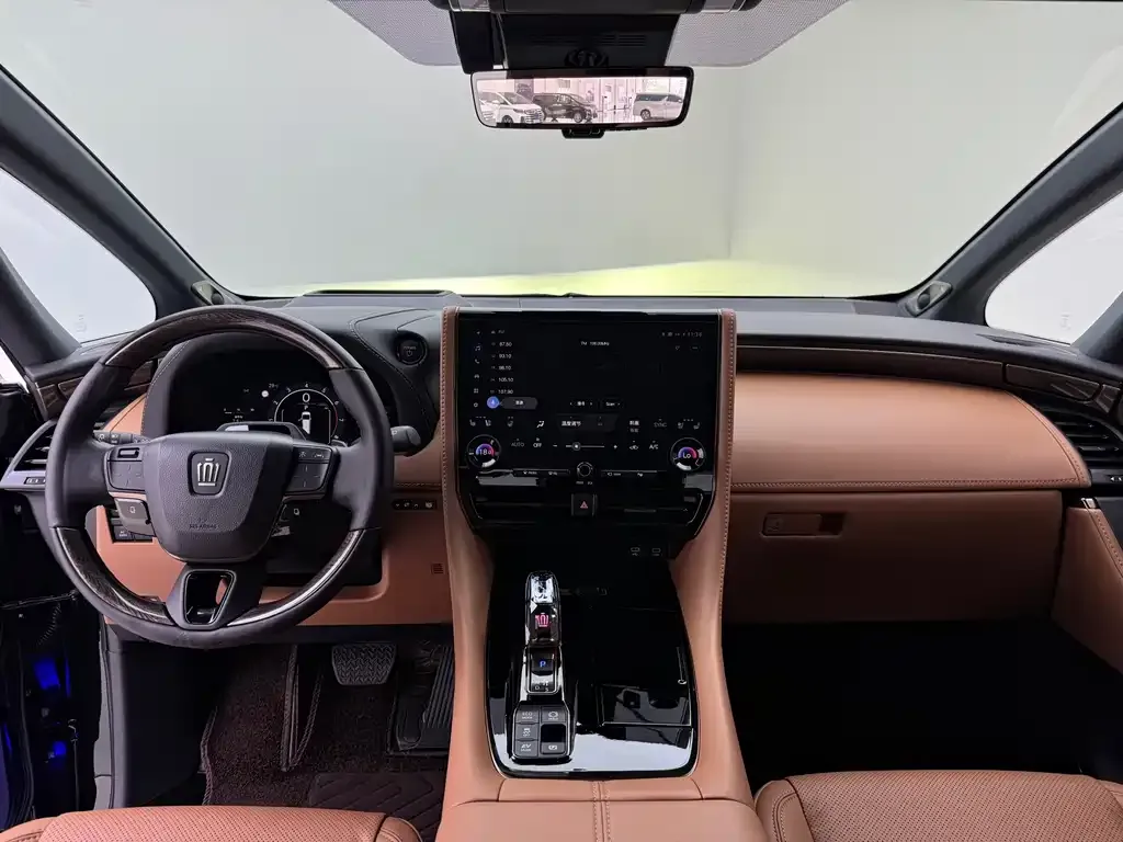 Toyota Vellfire — фото 5