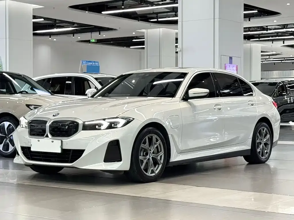 BMW i3 — фото 1
