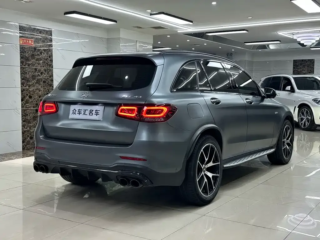 Mercedes-Benz GLC AMG — фото 9