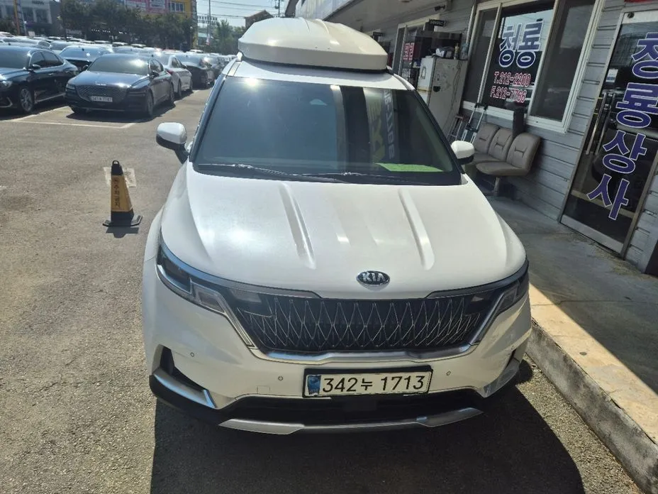 Kia Carnival — фото 1
