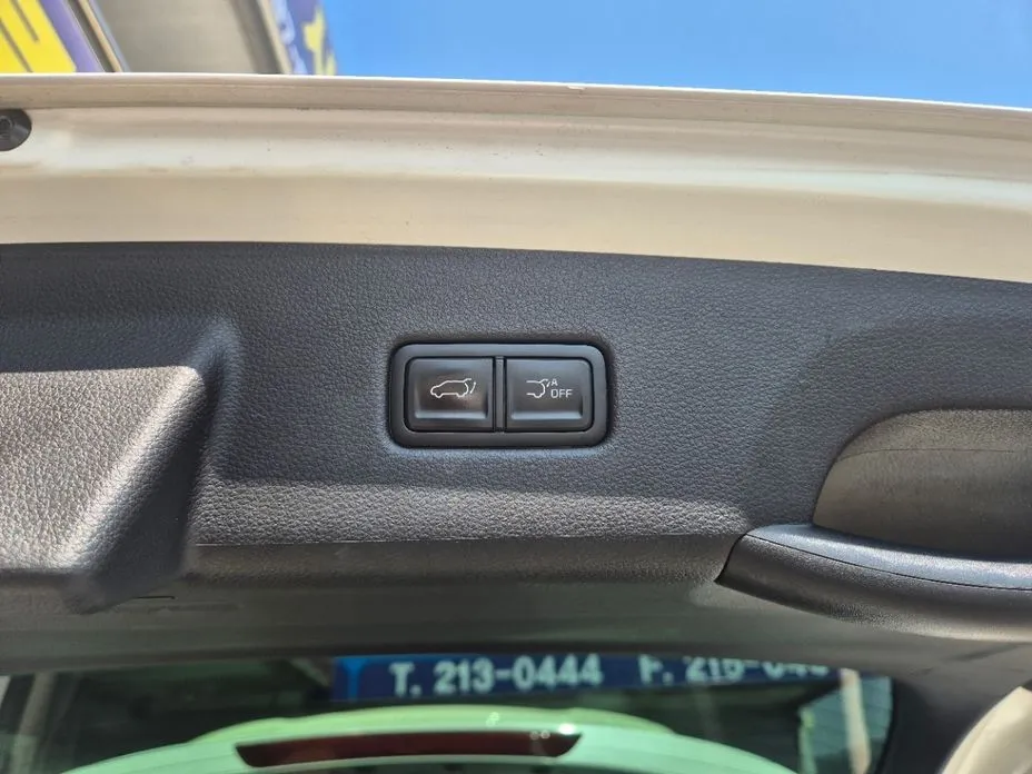 Kia Carnival — фото 8