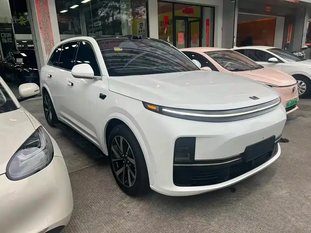 Li Auto L7 — фото 5