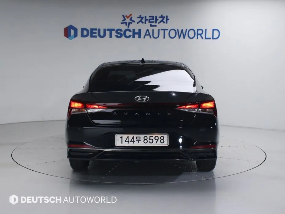 Hyundai AVANTE — фото 4