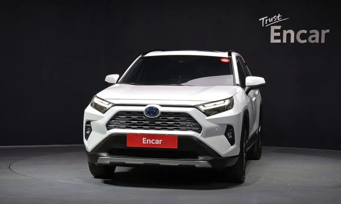 Toyota RAV4 — фото 2