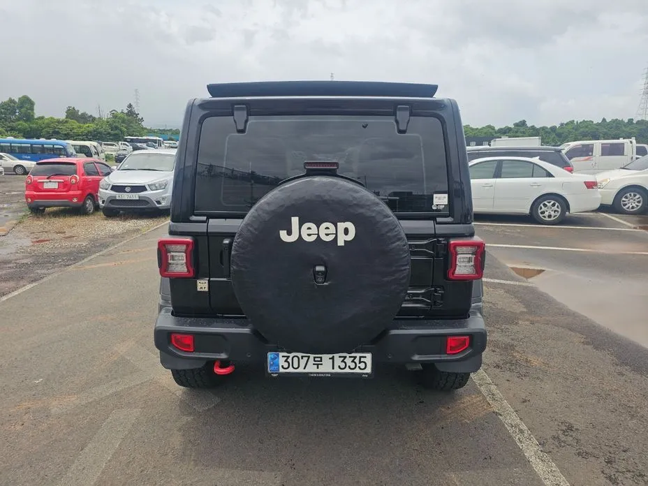 Jeep Wrangler — фото 4