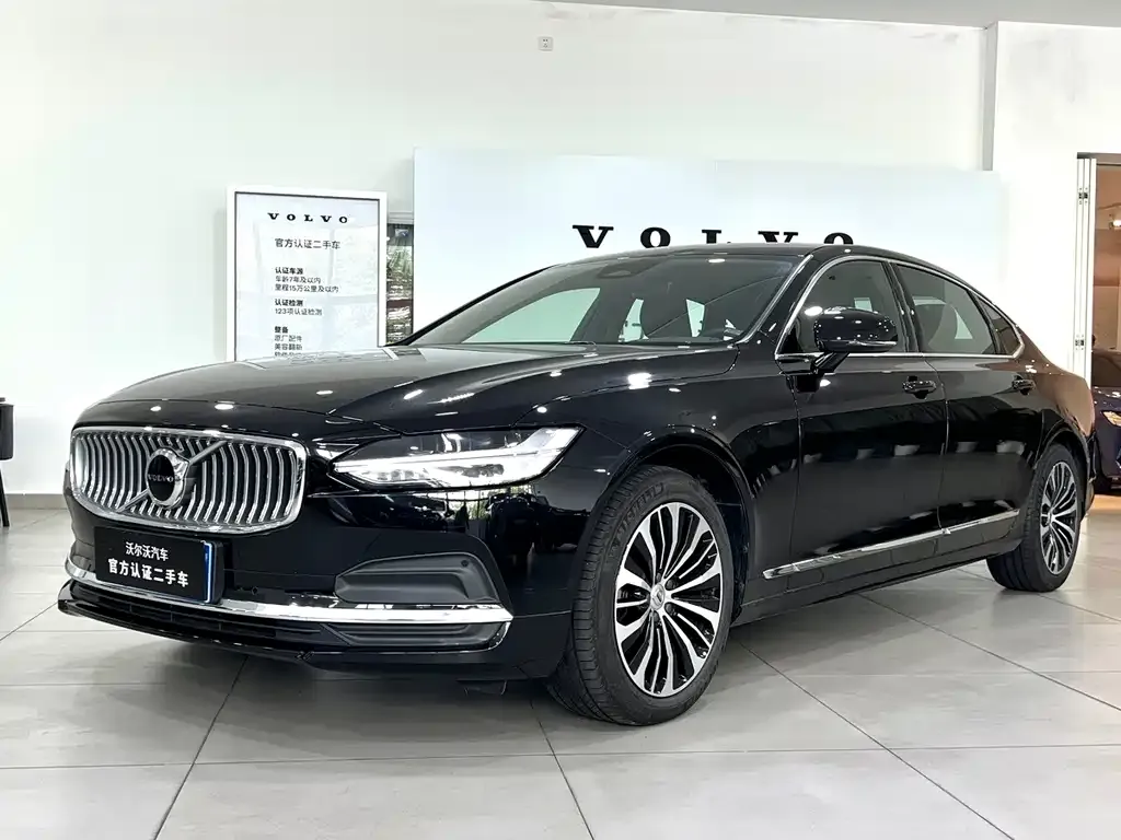 Volvo S90 — фото 1