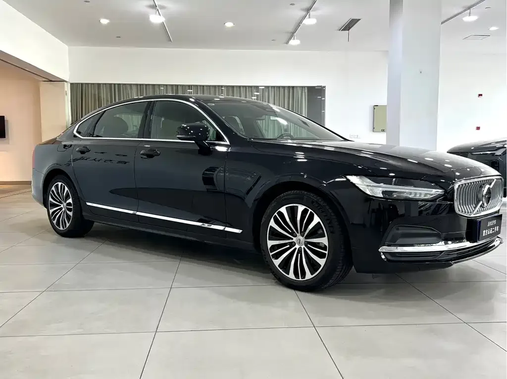 Volvo S90 — фото 8