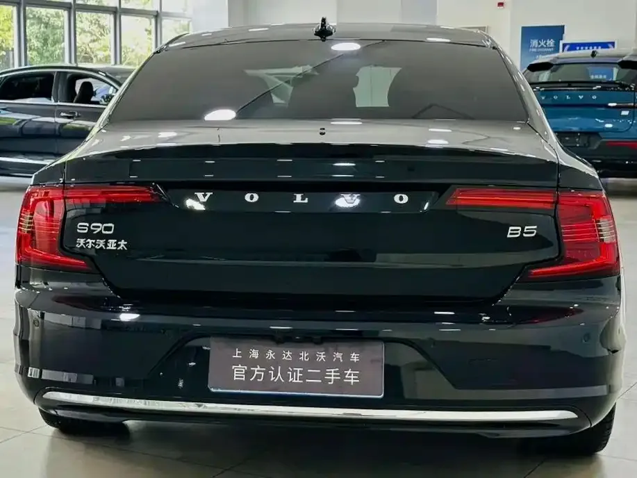 Volvo S90 — фото 4