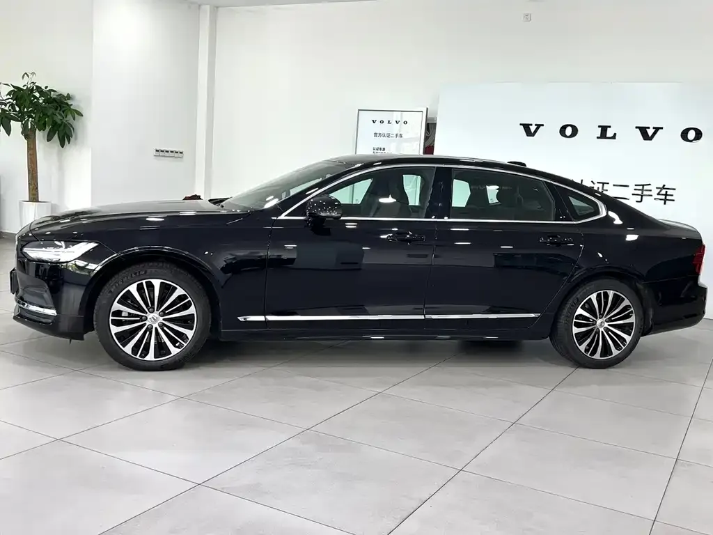 Volvo S90 — фото 10