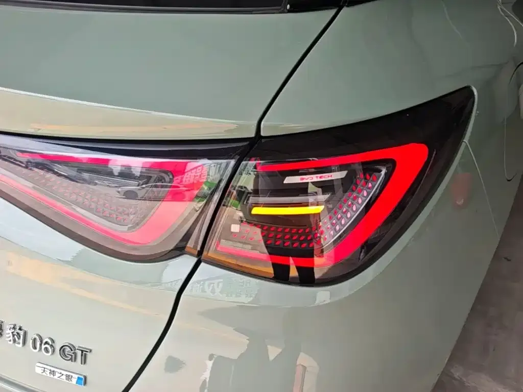 BYD Seal 06GT — фото 4