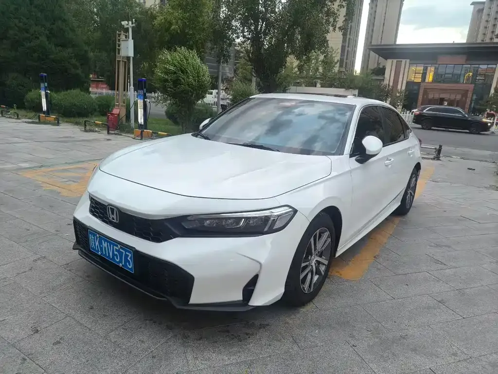 Honda Civic — фото 1
