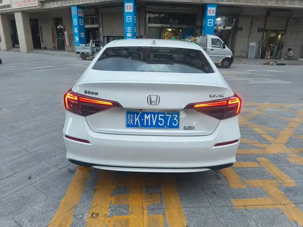 Honda Civic — фото 9