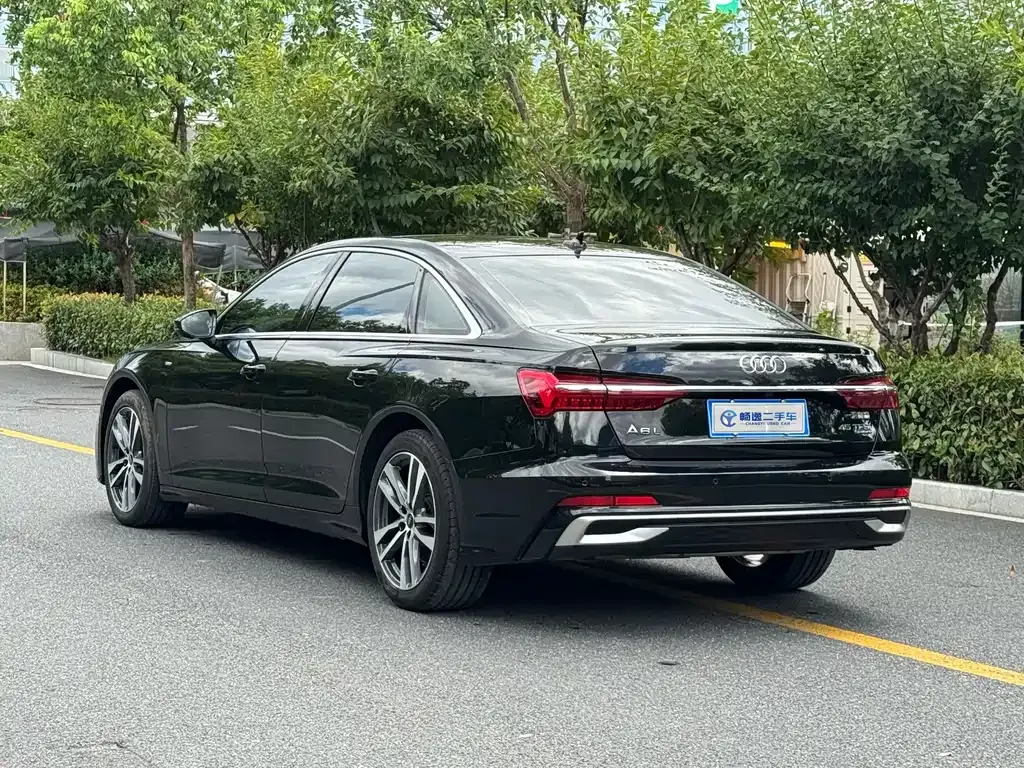 Audi A6L — фото 6