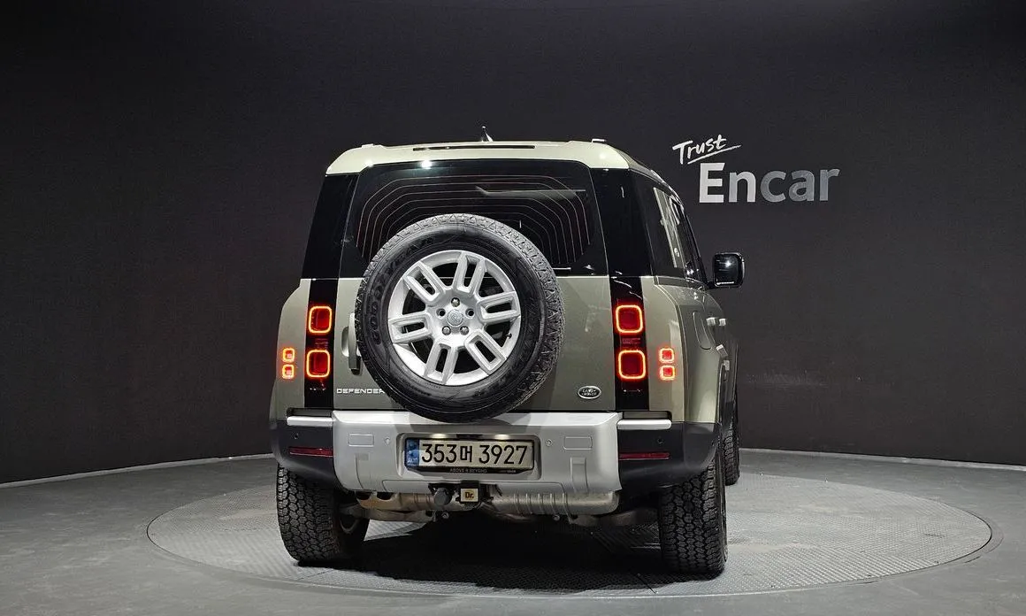 Land Rover Defender — фото 7