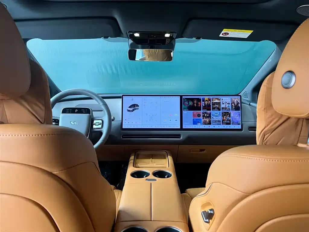 Li Auto i8 — фото 5