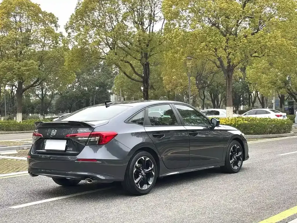 Honda Civic — фото 9