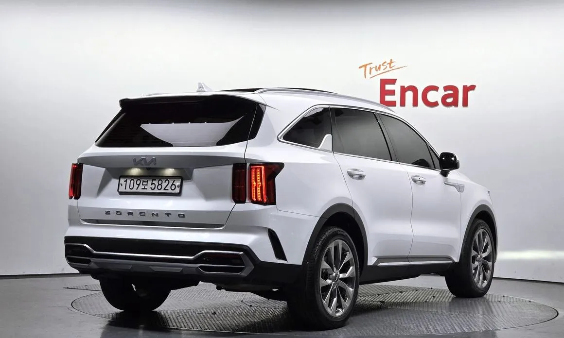 Kia Sorento — фото 3