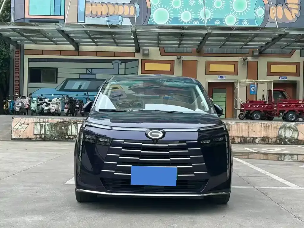 GAC Motor 传祺E8 PHEV — фото 6