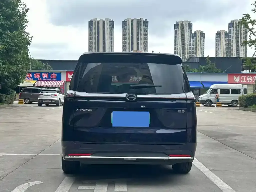 GAC Motor 传祺E8 PHEV — фото 7