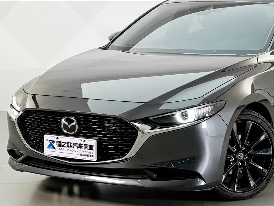 Mazda 3 Axela — фото 10