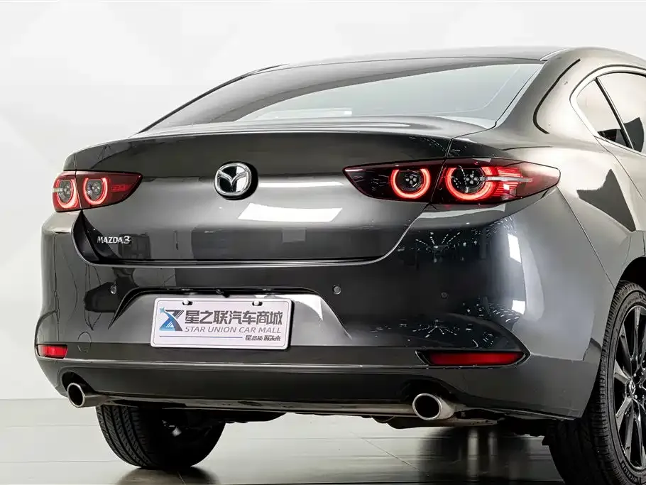 Mazda 3 Axela — фото 8