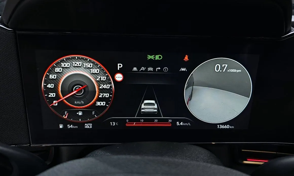 Hyundai AVANTE — фото 2