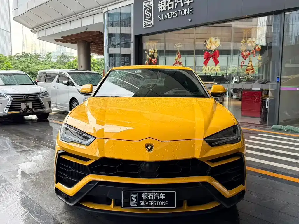 Lamborghini Urus — фото 7