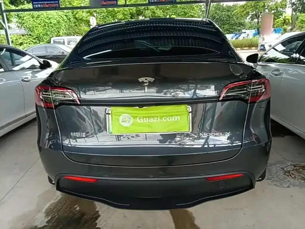 Tesla Model Y — фото 4