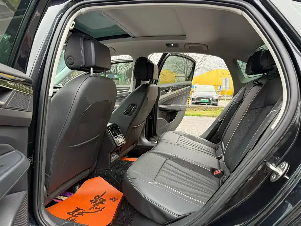 Volkswagen Passat — фото 5