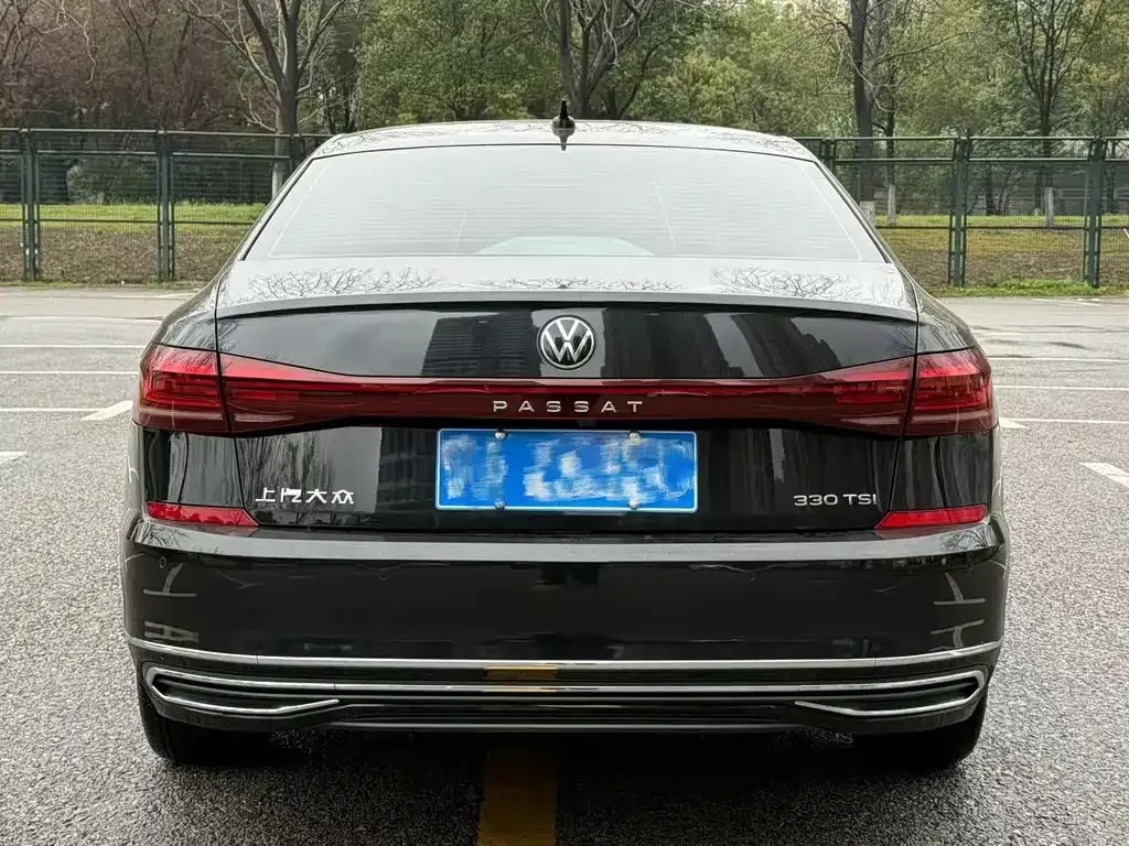 Volkswagen Passat — фото 4