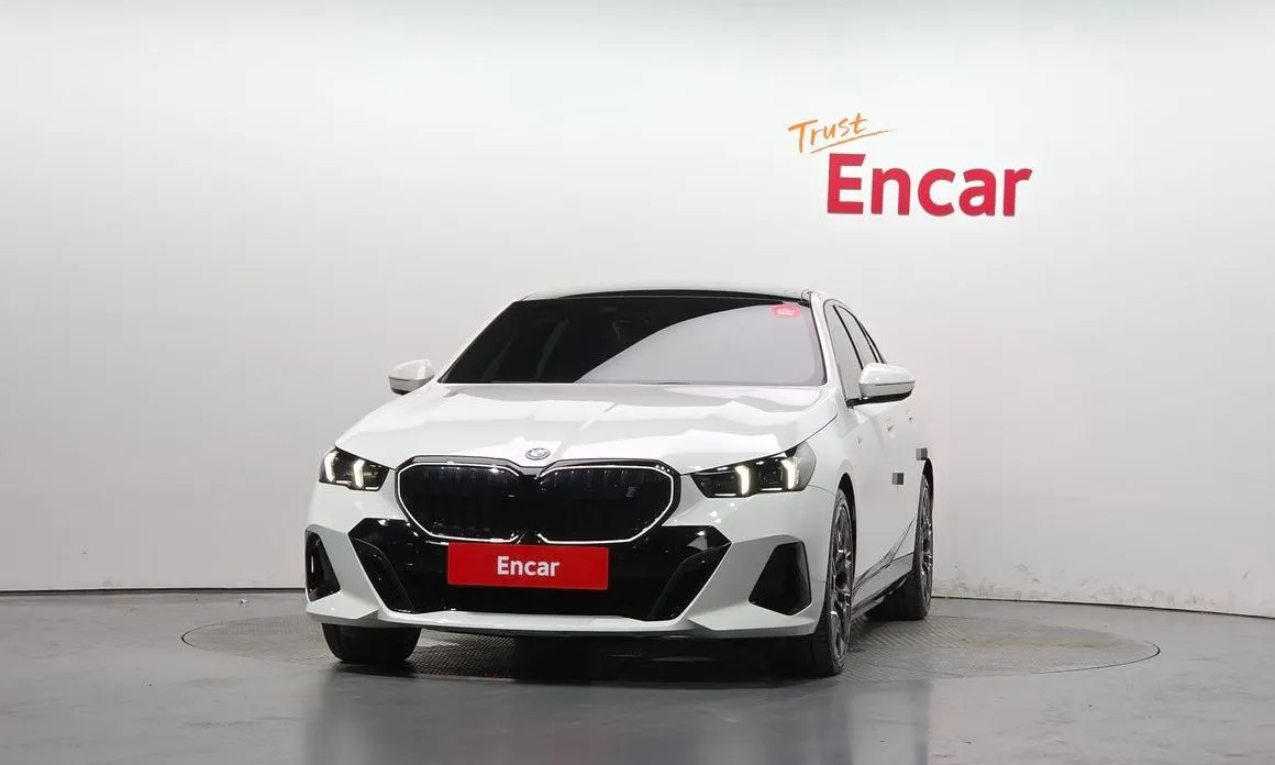 BMW i5 — фото 3