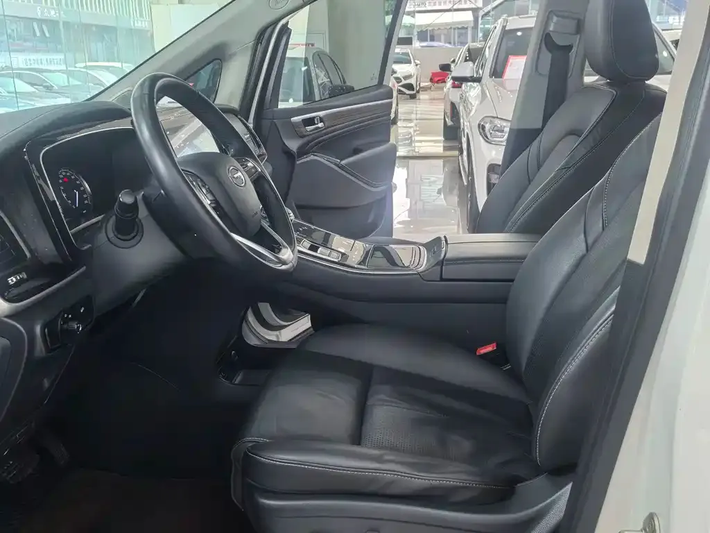 GAC Motor Trumpchi M8 — фото 10