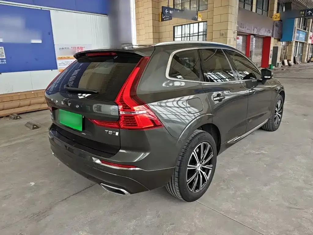 Volvo XC60 — фото 3