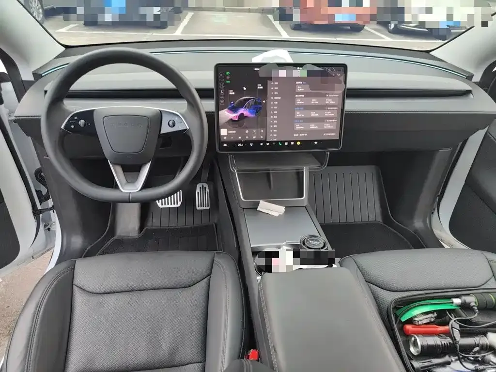 Tesla Model Y — фото 6