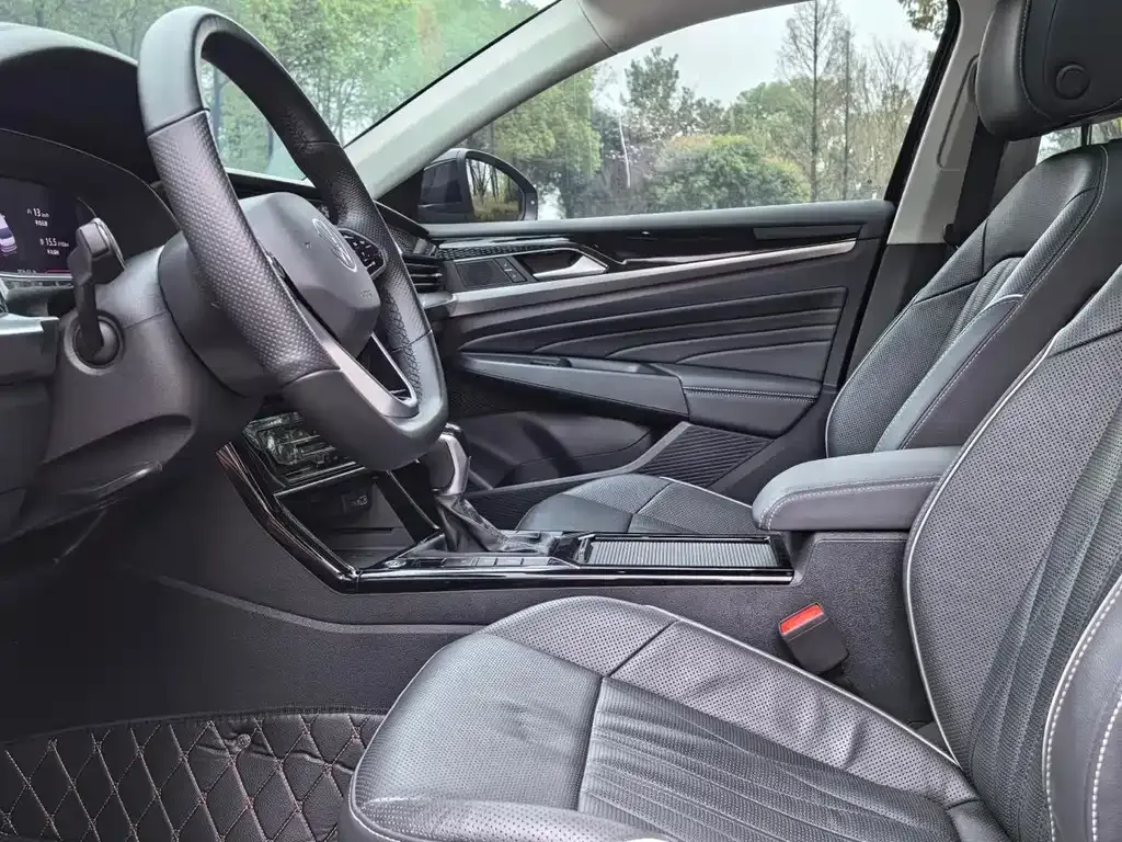 Volkswagen Passat — фото 9