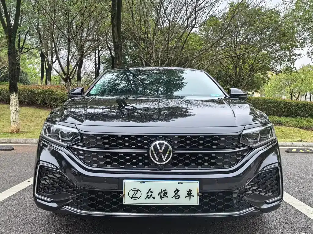 Volkswagen Passat — фото 10