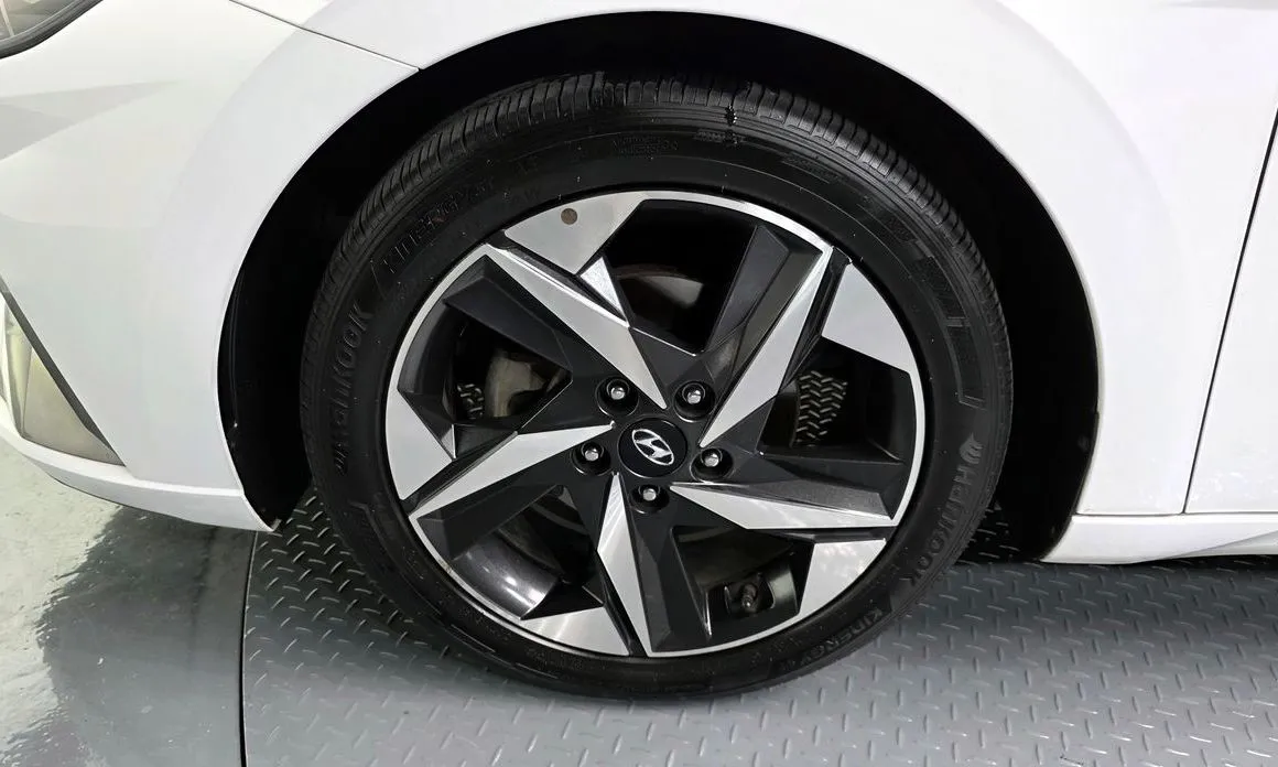 Hyundai AVANTE — фото 6