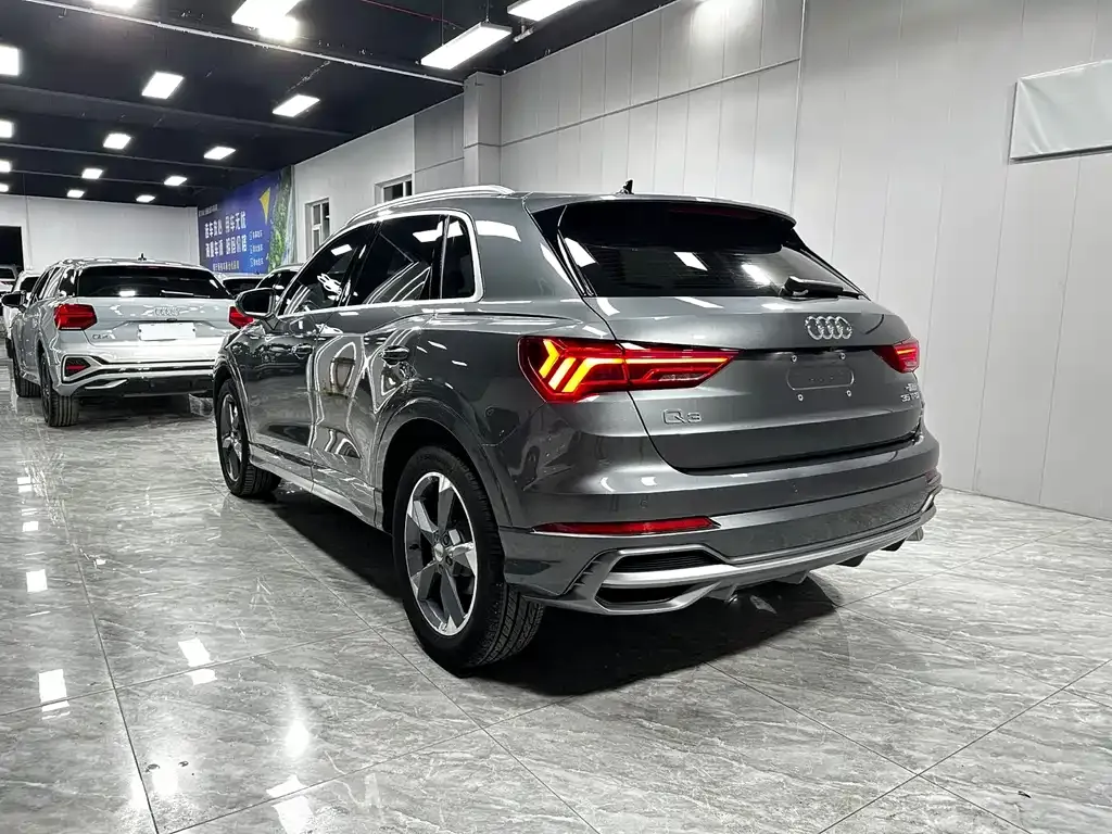 Audi Q3 — фото 6