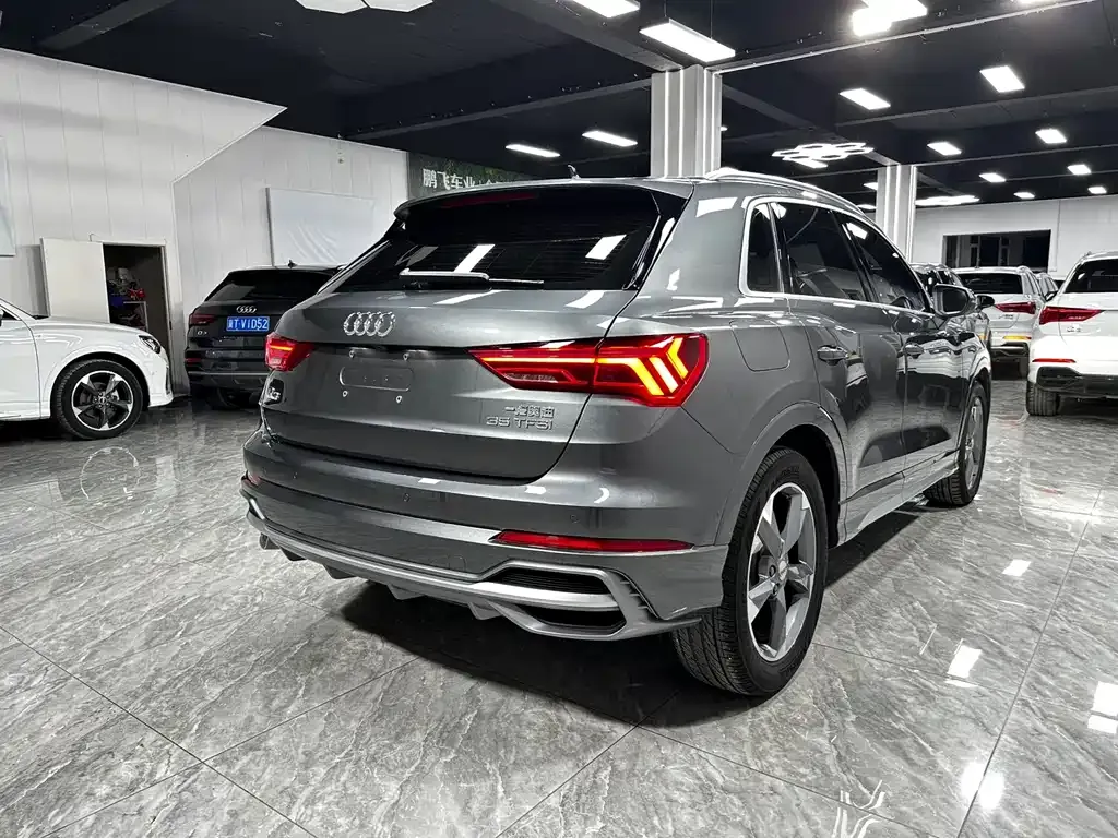Audi Q3 — фото 9