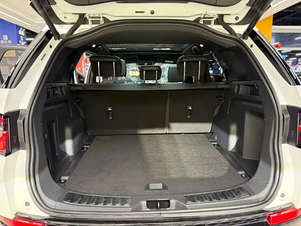 Land Rover Discovery Sport — фото 4
