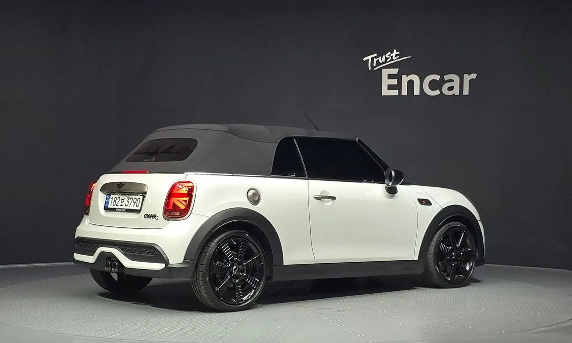 Mini Cooper Convertible — фото 2