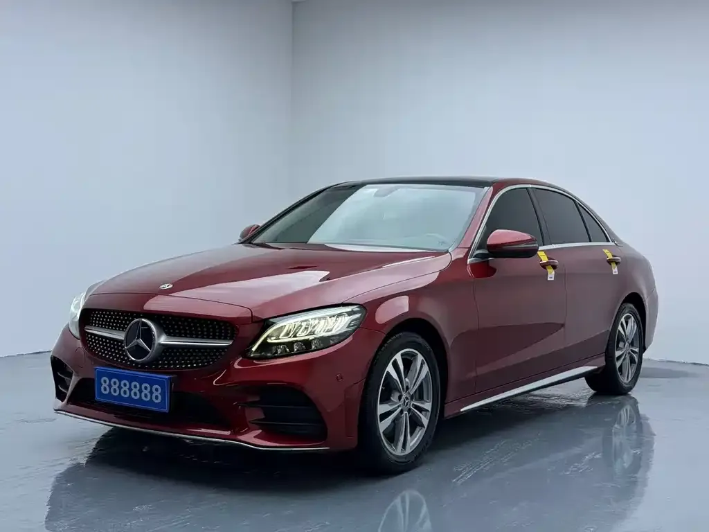 Mercedes-Benz C-Class — фото 1