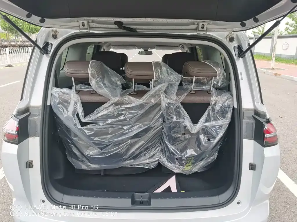Wuling Starlight 730 New Energy — фото 4