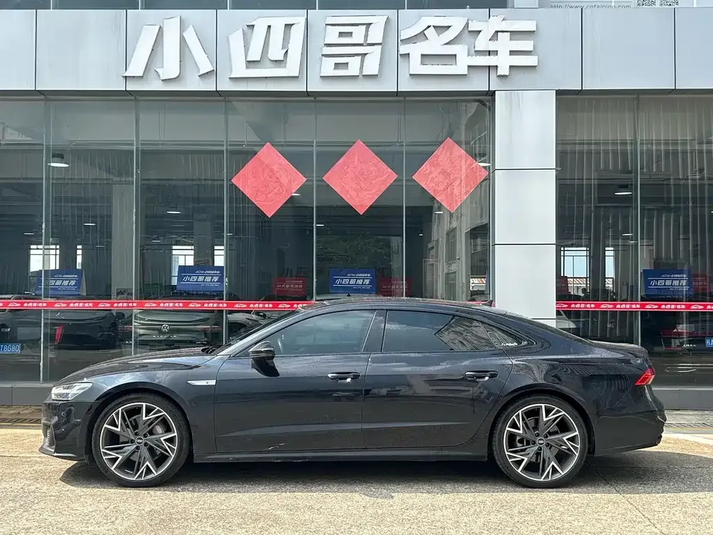 Audi A7L — фото 5