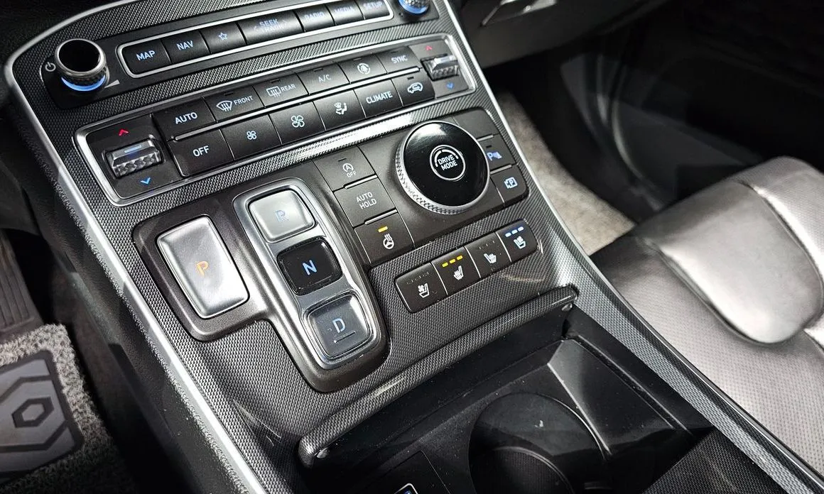 Hyundai Santafe — фото 7