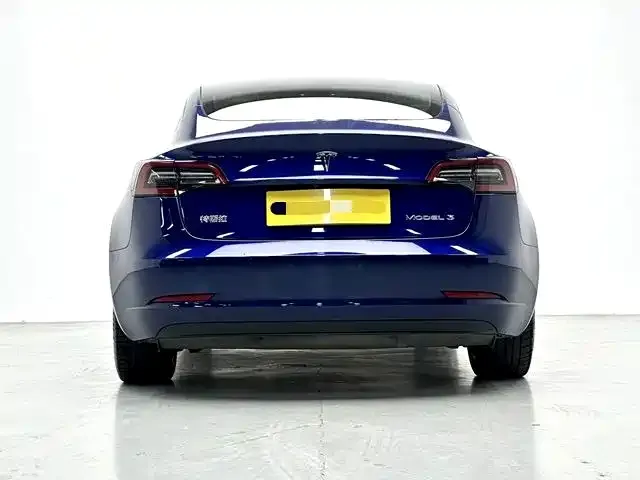 Tesla Model 3 — фото 5