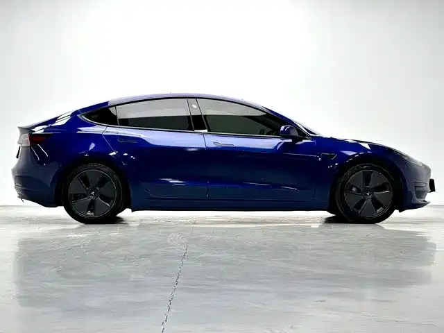 Tesla Model 3 — фото 3