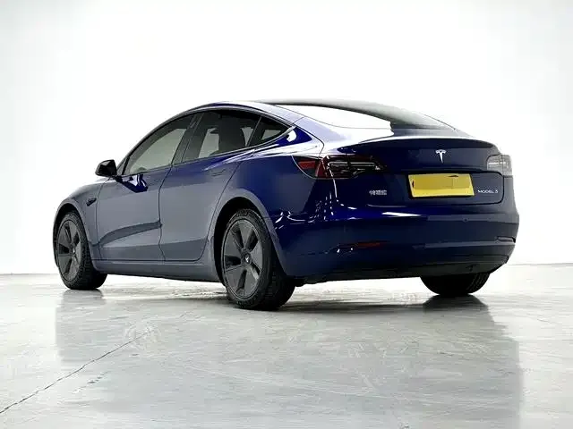 Tesla Model 3 — фото 6