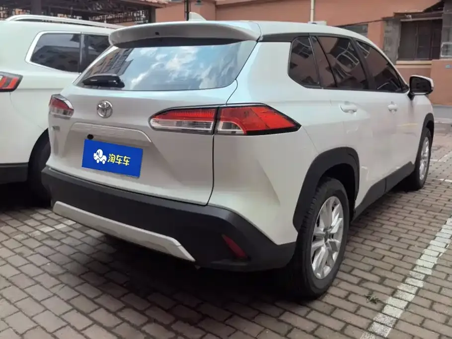 Toyota Corolla Cross — фото 2